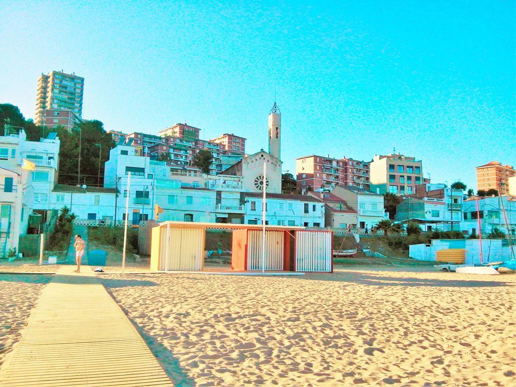 Carmen Seaview & Beach - Apartment Montgat Kültér fotó