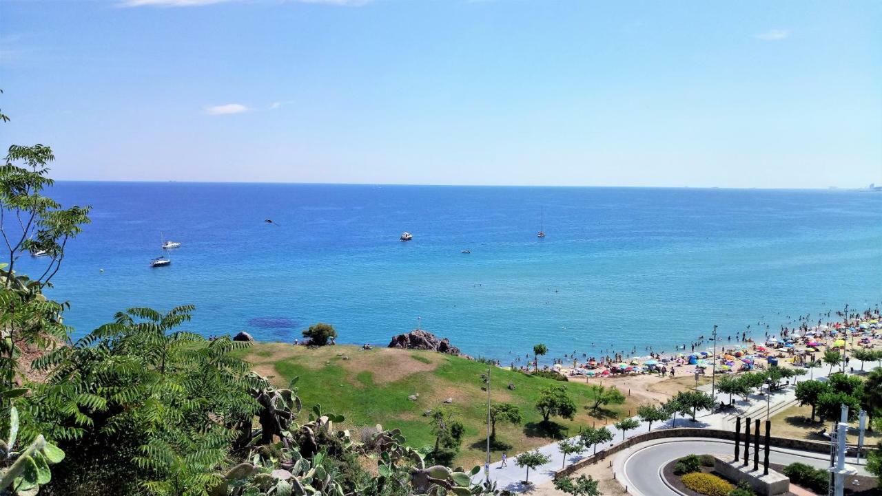 Carmen Seaview & Beach - Apartment Montgat Kültér fotó